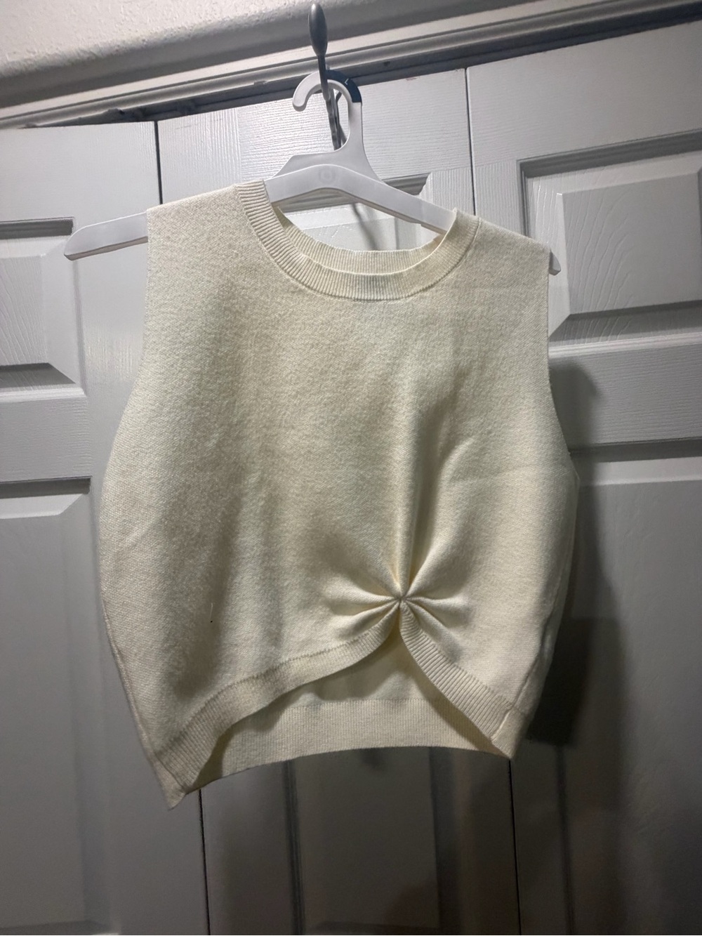 Rachel Zoe Cream Ribbed Knit Shell with Twist Detail
